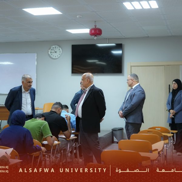 جانب من الامتحانات النهائية لطلبة كليات جامعة الصفوة